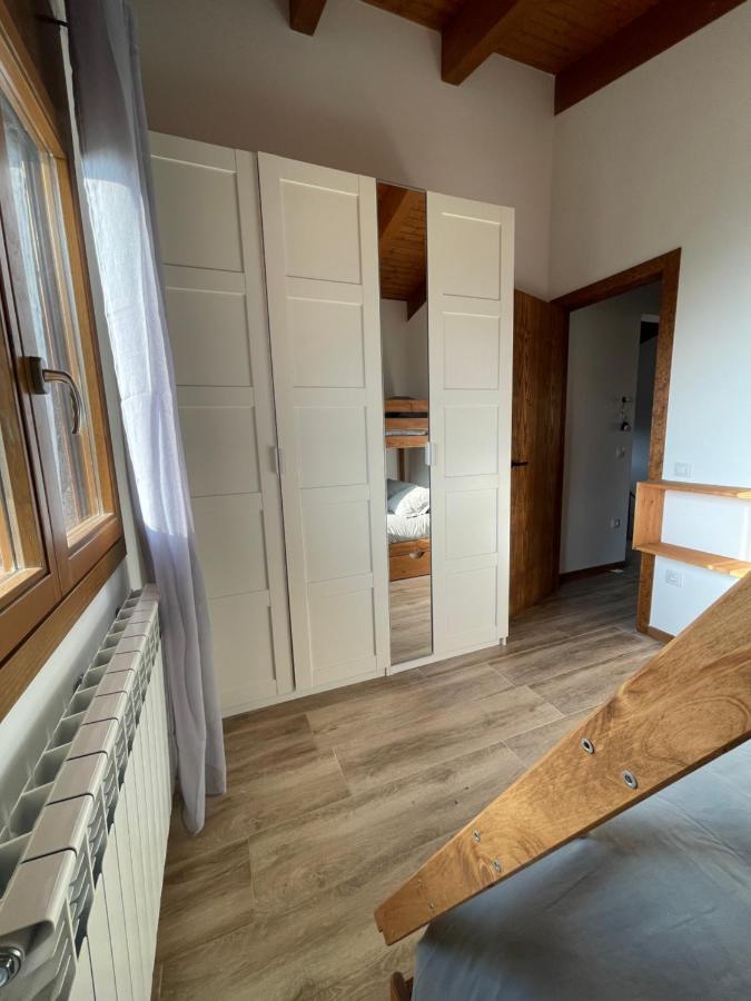 Casa De Les Escoles, Espinalbet - Alberga Castellar del Riu المظهر الخارجي الصورة