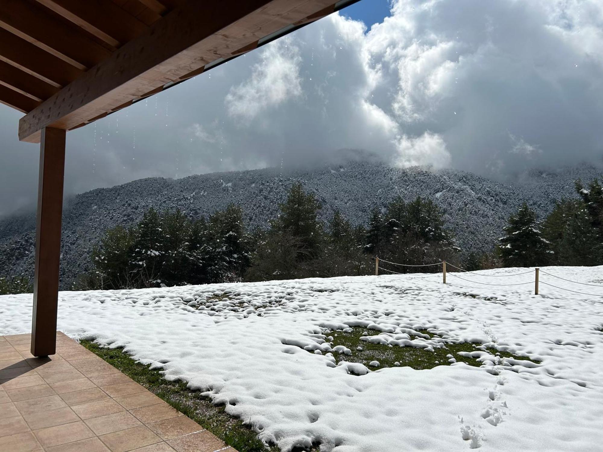 Casa De Les Escoles, Espinalbet - Alberga Castellar del Riu المظهر الخارجي الصورة